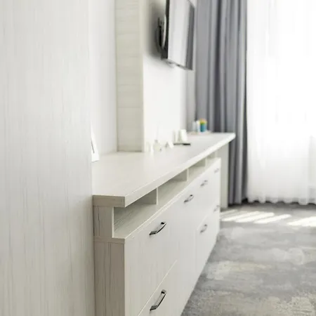 Alutus Boutique Πανσιόν 4*